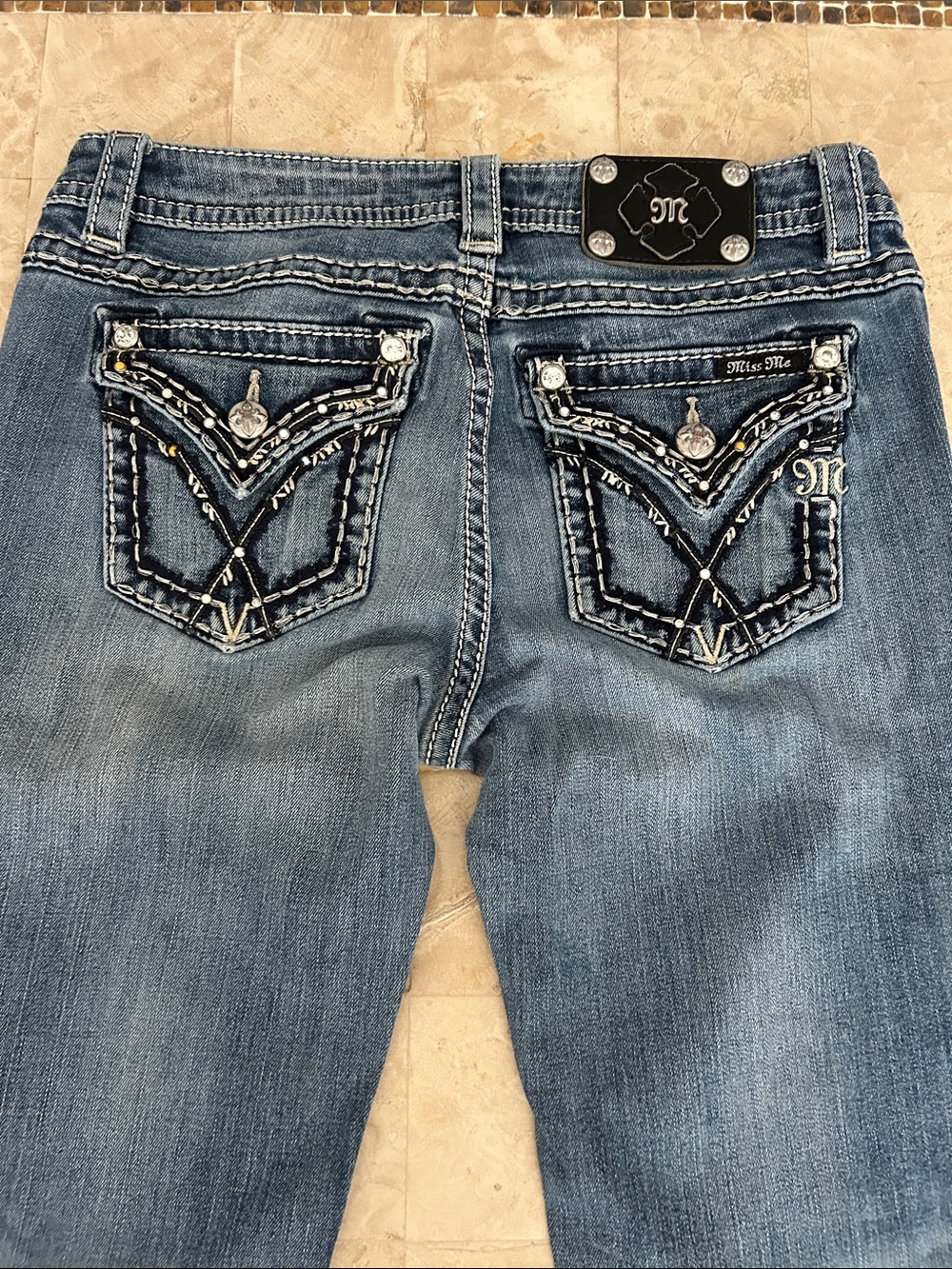 Miss Me Mid-Rise Bootcut Embellished Jeans Sz 29 Long 36" Inseam 🌺Read (NOTE )